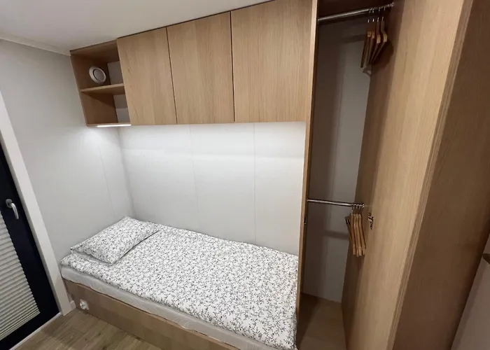 W Cieniu Debow بيت للعطل *