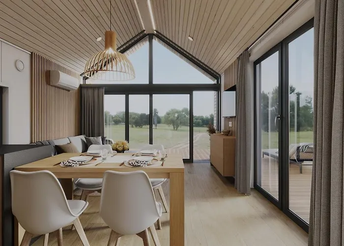 W Cieniu Debow بيت للعطل